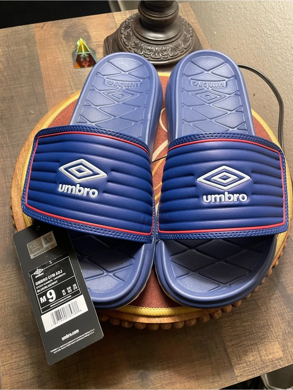 Umbro Men’s Navy Slide Sandals size 9 comfortable slides